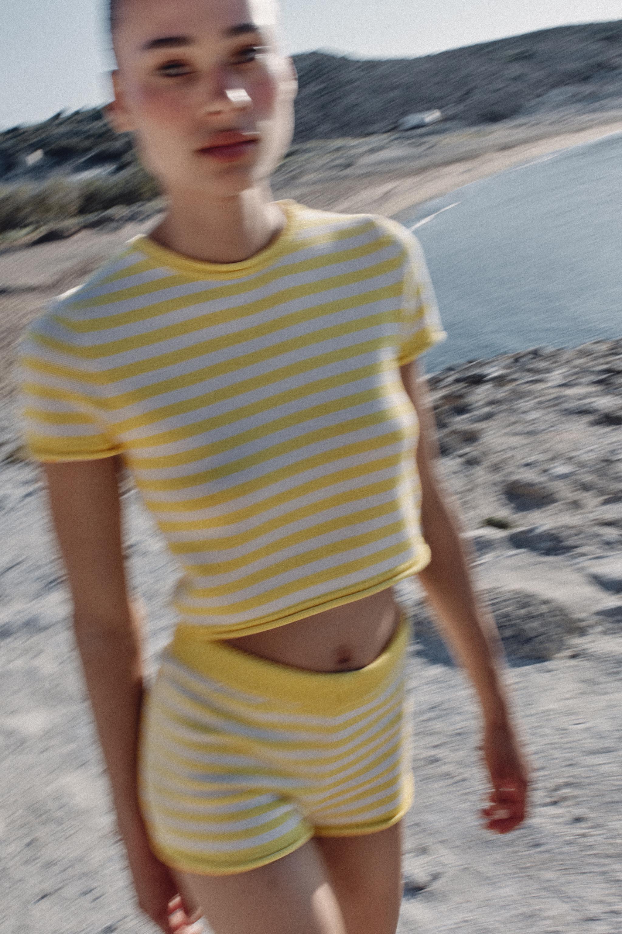 STRIPED KNIT CROP TOP